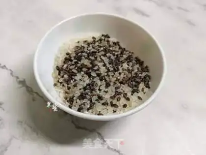 Make Lotus, black rice congee step 1