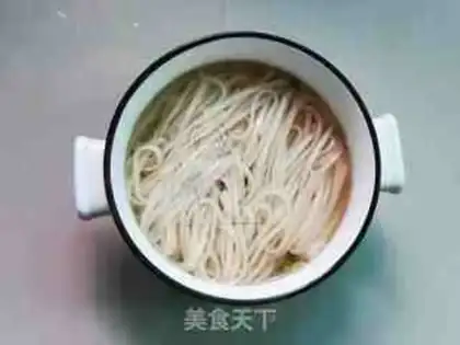 Make Shrimp noodles step 6