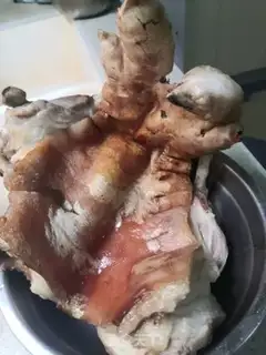 Make Guannan baked pig feet step 3