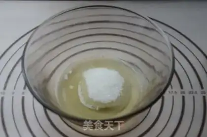 Make Egg Quillies step 1