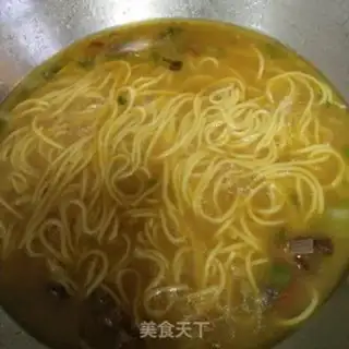 Make Beef hot noodles step 4