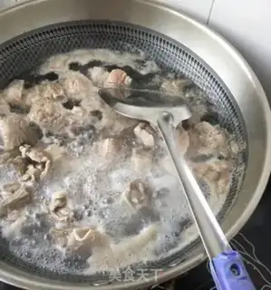 Make Red roasted cow noodles step 2