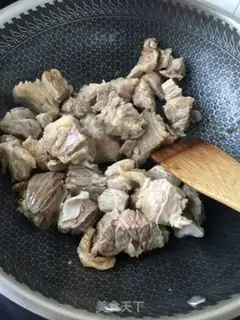 Make Red roasted cow noodles step 7