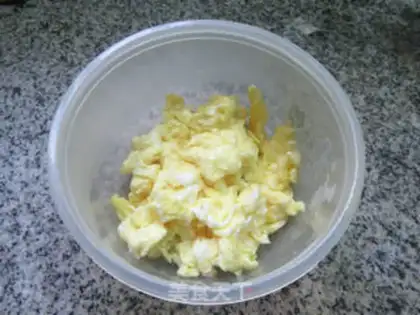 Make Cream eggs, tofu dumplings step 4