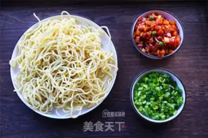 Make Hot dry noodles step 0
