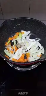 Make Onion fried eggs step 4
