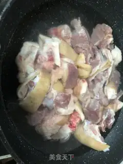 Make Red burning pig hands step 0