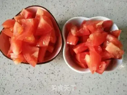 Make Tomato egg noodles step 1