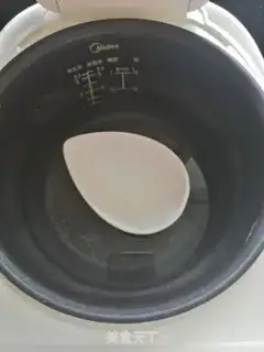 Make A bebed pumpkin milkshake step 1