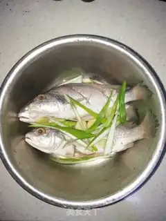 Make Frozen yellowfish step 1