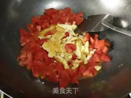 Make Tomato egg noodles step 5
