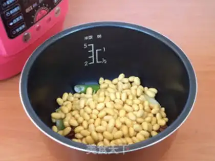 Make Pig hoof and soybeans step 7