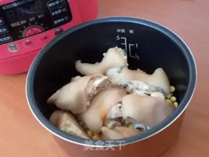 Make Pig hoof and soybeans step 8