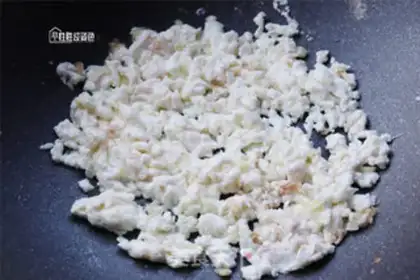 Make Pretzels of meat step 2
