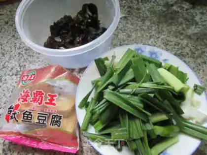 Make Black-mule fish tofu with garlic step 0