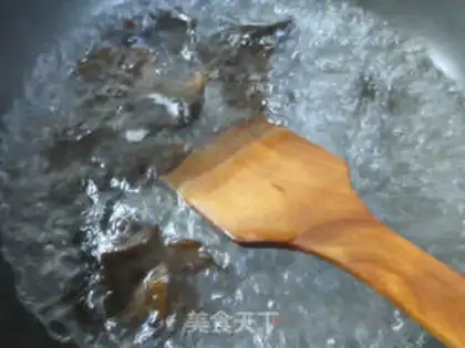 Make Black-mule fish tofu with garlic step 2