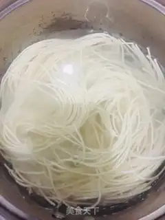 Make Supper noodles step 1