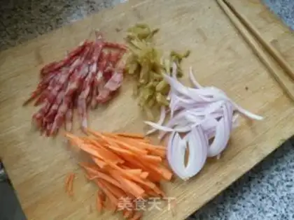 Make Breakfast noodles step 1