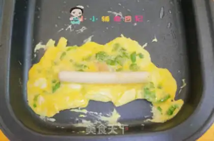 Make Little yellow man with a thick egg step 5