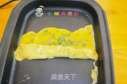 Make Little yellow man with a thick egg step 6