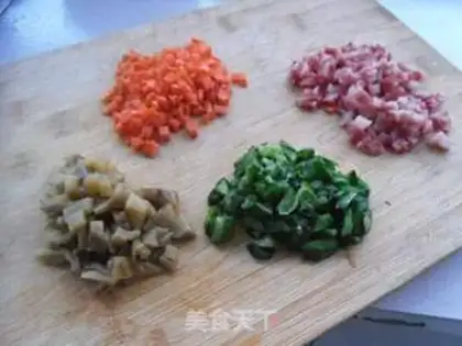 Make Four-coloured fried rice step 1