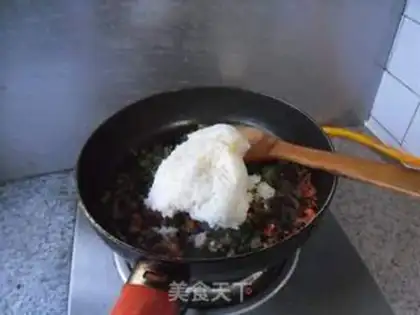 Make Four-coloured fried rice step 5