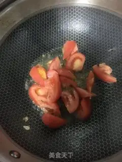Make Tomato egg fried noodles step 4