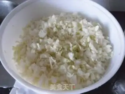Make Pork cabbage buns step 3