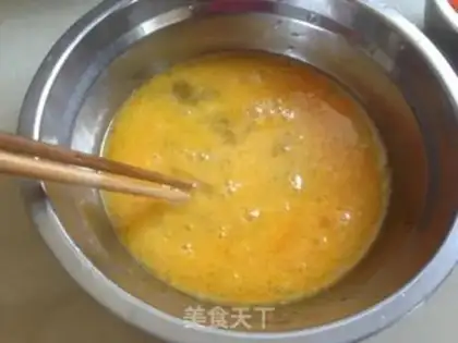 Make Shrimp fried eggs step 1