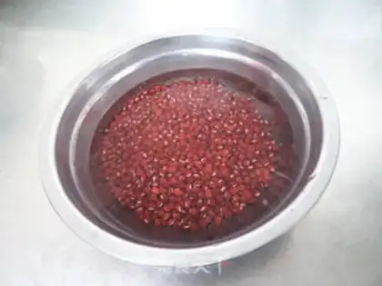 Make Pumpkin chords of red bean soup step 0