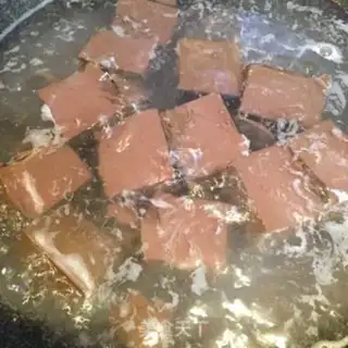Make Oscillated duck blood soup step 2