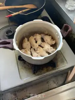Make Japanese pictures burn chicken legs step 3