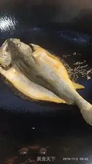 Make Fried yellowfish step 2