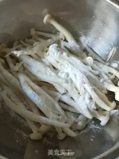 Make Fresh white mushrooms step 2