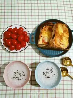 Make Cheesebread toast step 7