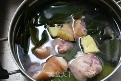 Make Sea hog hoof soup step 4