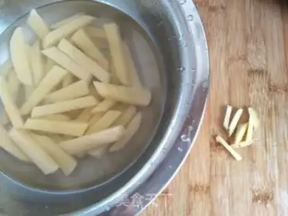 Make Potato curry chicken step 2