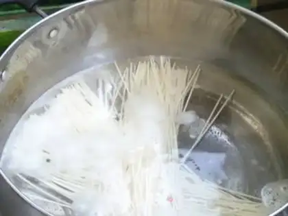 Make Tomato potatoes and noodles step 8