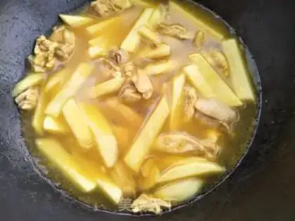Make Potato curry chicken step 6