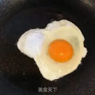 Make Tomato-covered egg noodles step 2