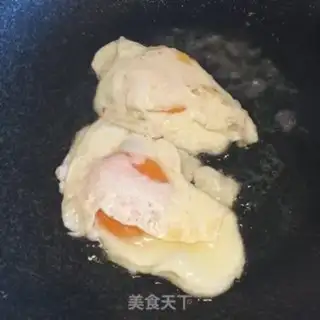 Make Tomato-covered egg noodles step 3