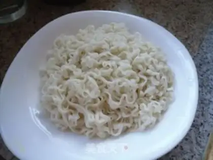 Make Salted ham noodles step 5