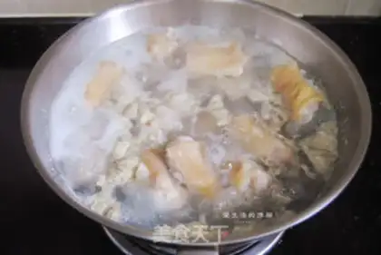 Make The spicy pig hoof step 1