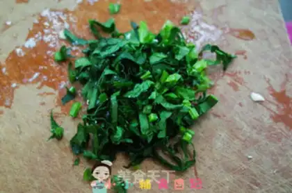 Make The green tofu egg noodles step 2