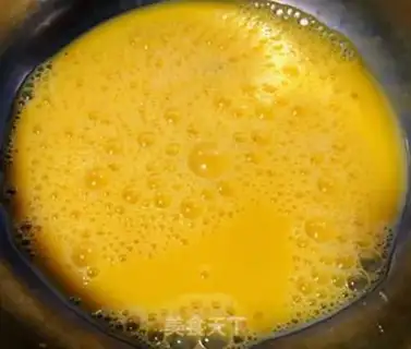 Make Sea cucumber steamed eggs step 1