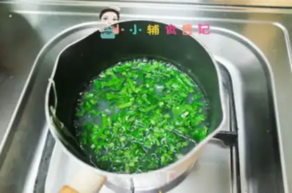 Make The green tofu egg noodles step 6