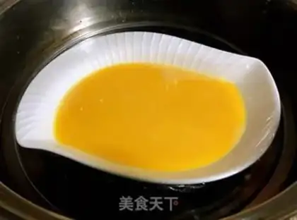 Make Sea cucumber steamed eggs step 4