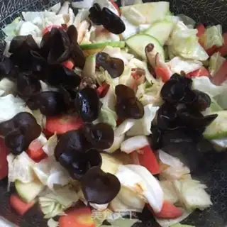 Make ♪ Little Moe-Ear fried the vegetables ♪ step 5