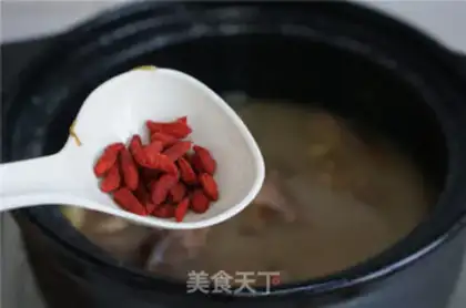 Make Two bean peanut stew pig hoof step 10