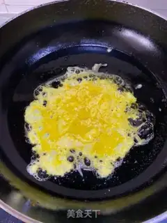 Make Tomato fried eggs step 3